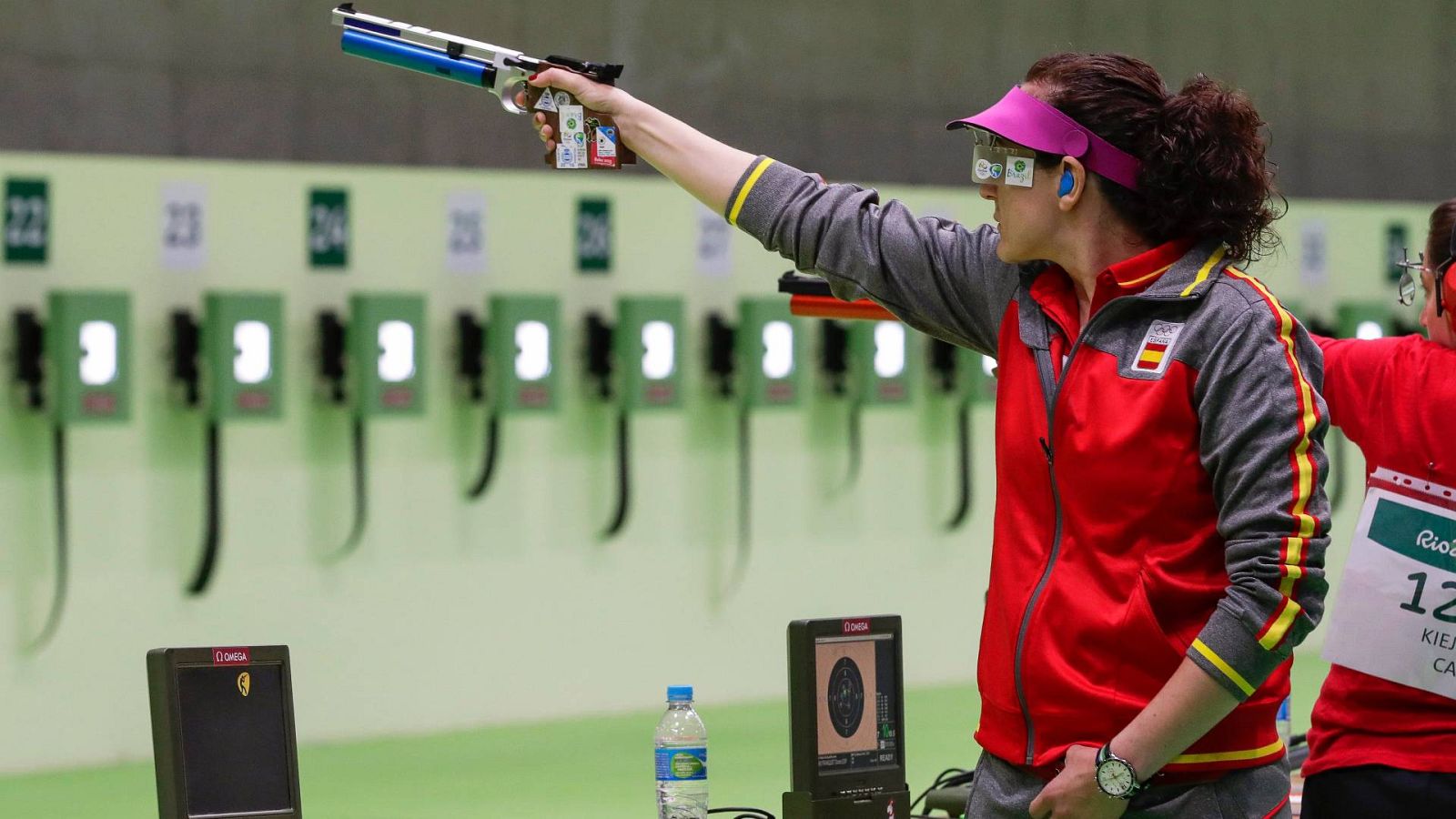 Unos cien deportistas trabajan como policías nacionales | Ver