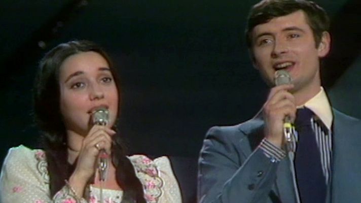 Festivales de Eurovisión en el Archivo de RTVE - Sergio y Estíbaliz cantaron "Tú volverás" en Eurovisión 1975