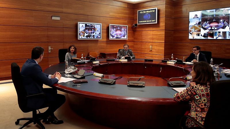 El Gobierno abre la vía para recurrir un decreto ley de la Junta de Andalucía de medidas económicas