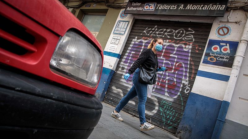 Un mes de estado de alarma: 800.000 empleos menos, 400.000 ERTE y fuertes caídas en bolsa