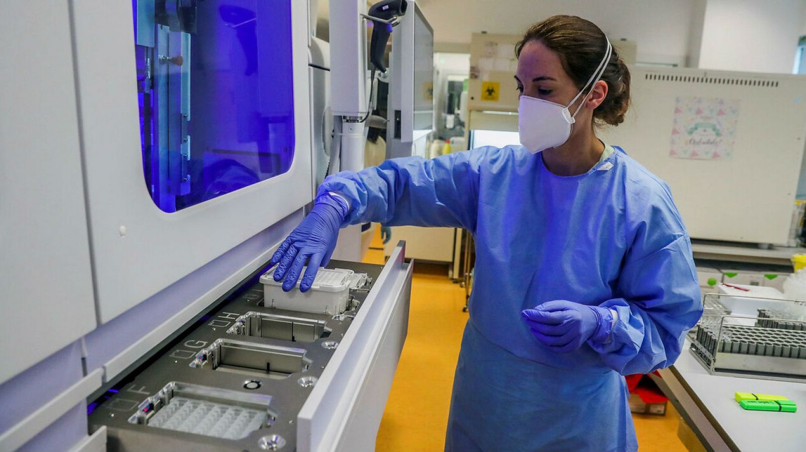 Varios centros de investigación en España trabajan en una posible vacuna para el coronavirus - RTVE.es