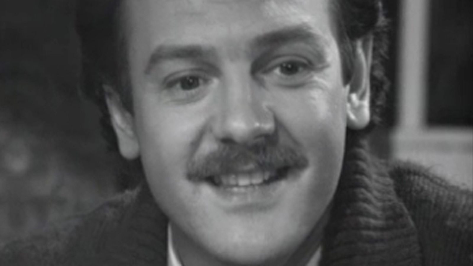 Noche de teatro - Ejercicio para cinco dedos - Teatro en el Archivo de RTVE | Ver