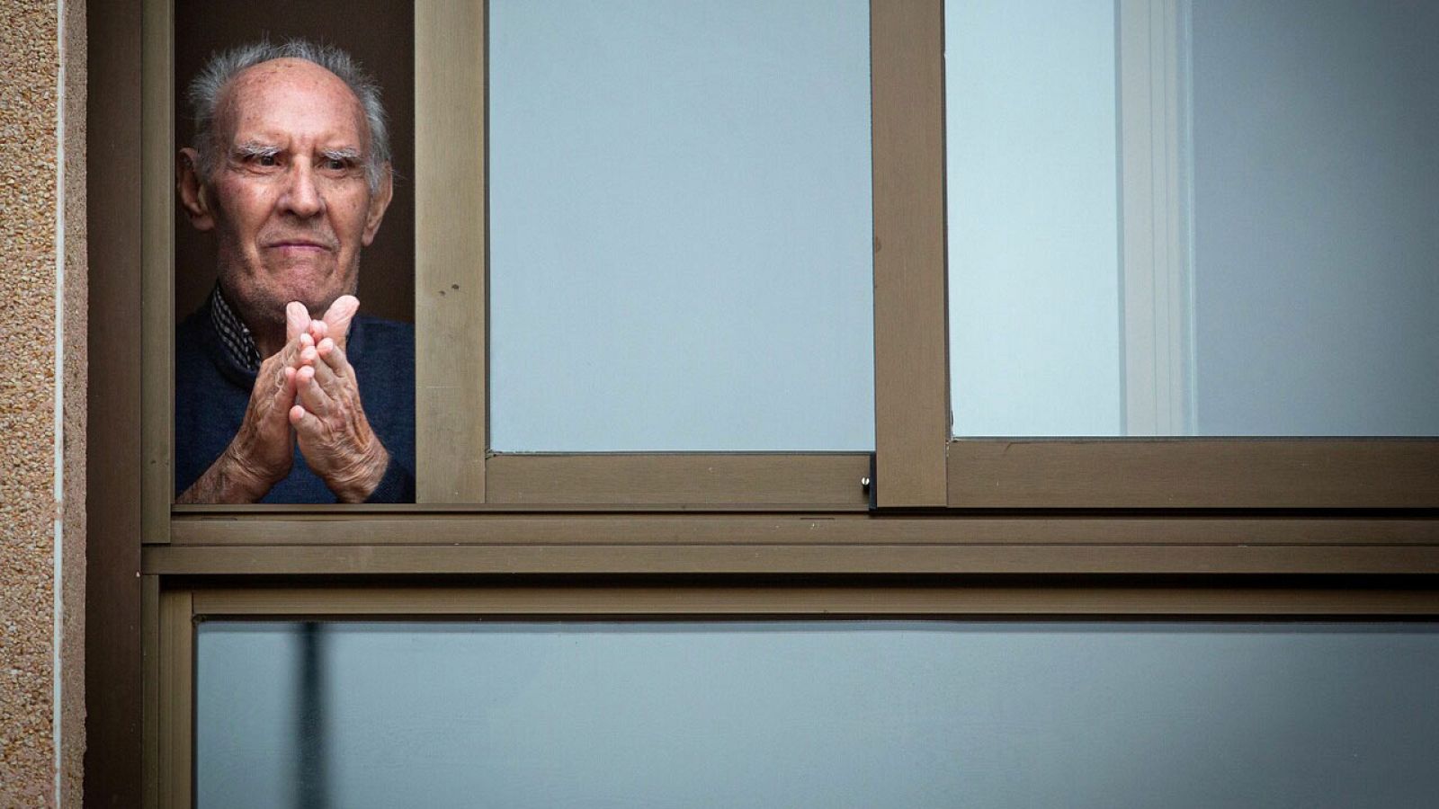 La soledad agrava el problema del coronavirus entre los ancianos - RTVE.es | Ver