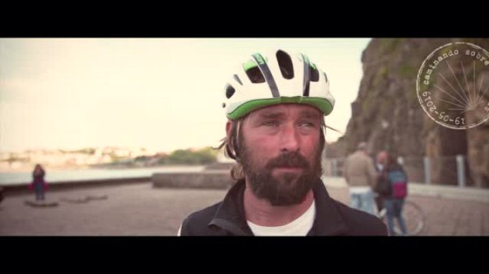 Caminando sobre las olas - Estreno de 'Caminando sobre las olas' con Kepa Acero