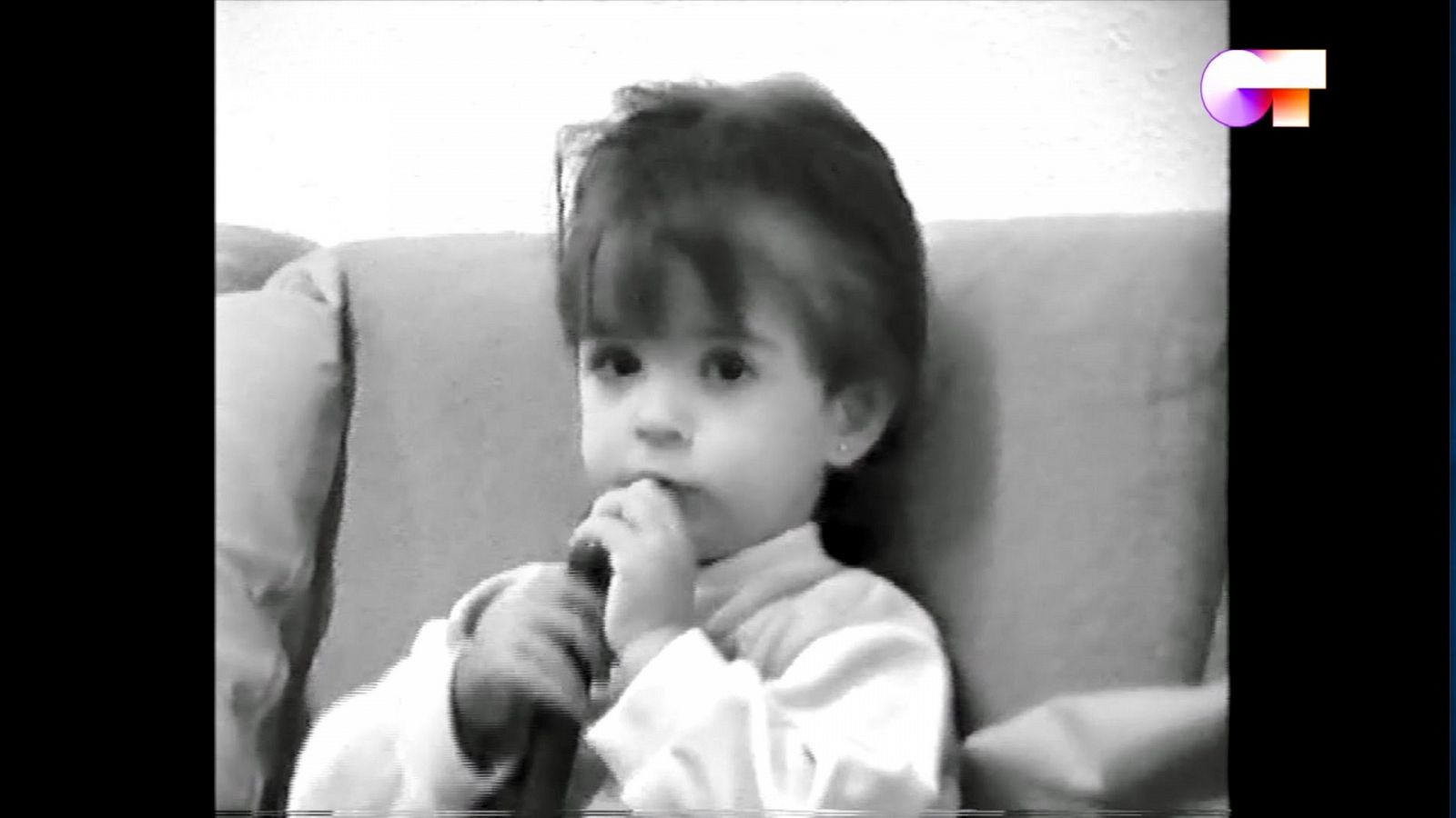 Maialen canta "Si salimos de esta" en el cuarto pase de micros de #QuedOTenCasa