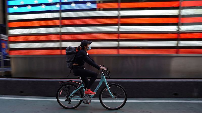 Trump insiste en poner fin al confinamiento pese a la incidencia del coronavirus en EE.UU.