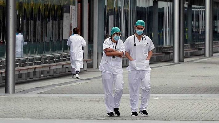 Enfermeros achacan el contagio del personal sanitario a una gestión "caótica y descoordinada"