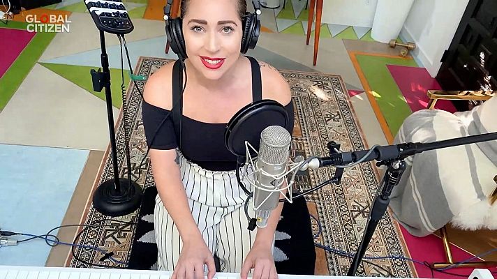 Telediario 1 - Gran éxito del "One World: #TogetherAtHome", el concierto solidario contra el coronavirus