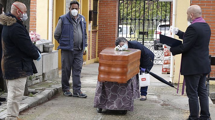 Las familias de los fallecidos con coronavirus comparten lo que no pudieron decirles: "Es muy duro no haber podido coger tu mano"