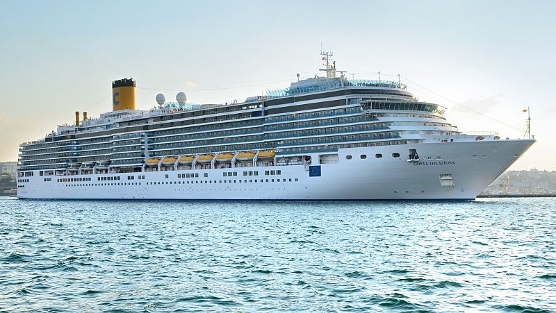 Rallo confirma el desembarco de los pasajeros españoles del crucero "Costa Deliciosa" en Barcelona