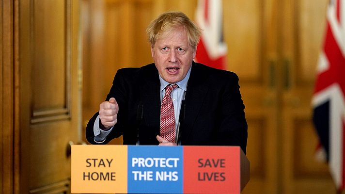 Críticas a Johnson por su gestión del coronavirus