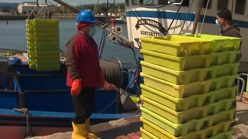 La pesca retoma su actividad en el Cantábrico con medidas de seguridad contra el coronavirus
