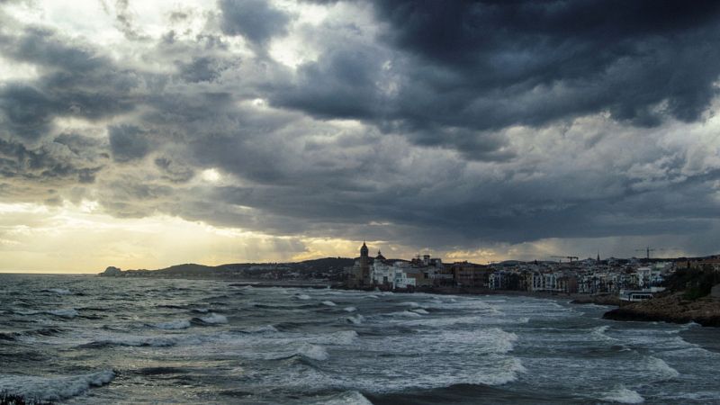 Precipitaciones localmente fuertes y persistentes en el noreste peninsular - Ver ahora