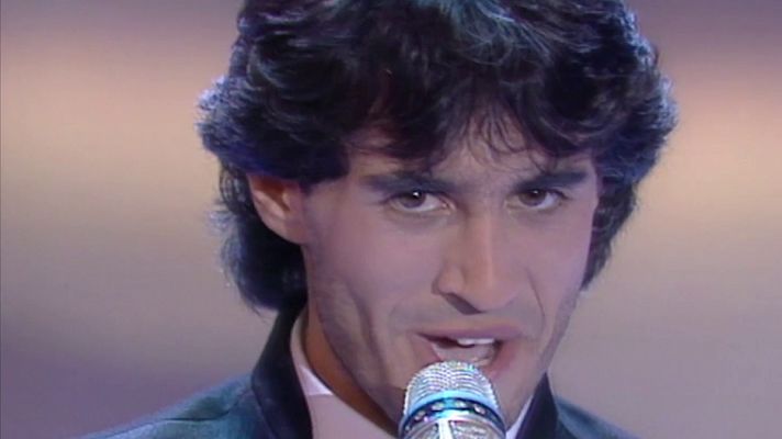 Sergio Dalma cantó "Bailar pegados" en Eurovisión 1991