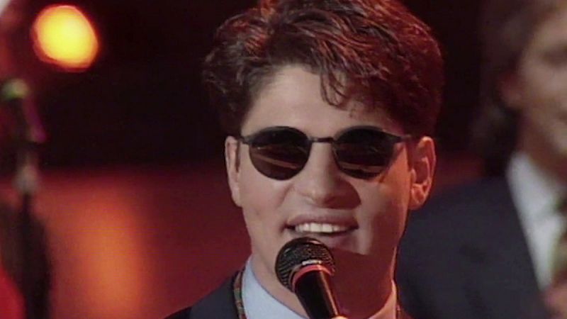 Festival de Eurovisin 1992 - Serafn Zubiri cant "Todo esto es la msica"