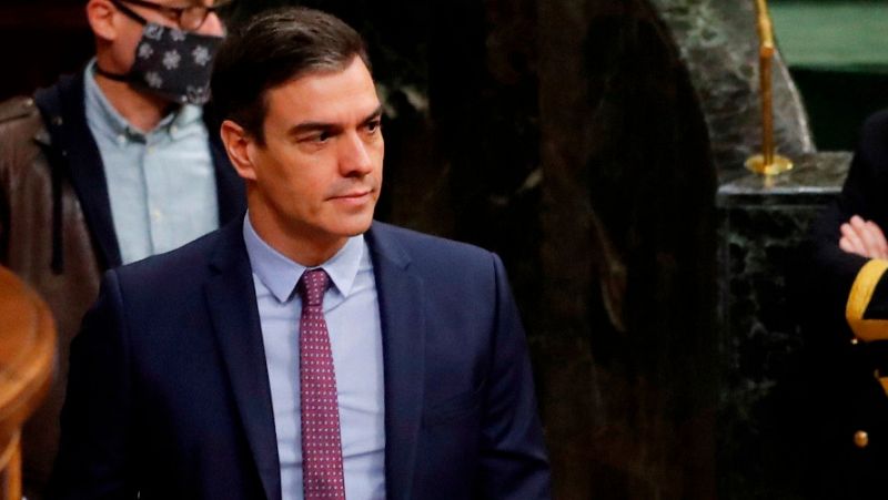 Sánchez niega la policía patriótica y le pide a Casado que mire a su bancada