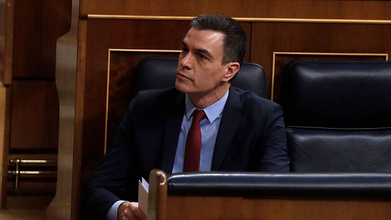 Sánchez a Casado: "Hemos cometido errores, pero también aciertos en la gestión"