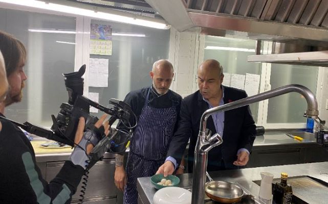 Aquí la Tierra - Resines y su misión entre moluscos