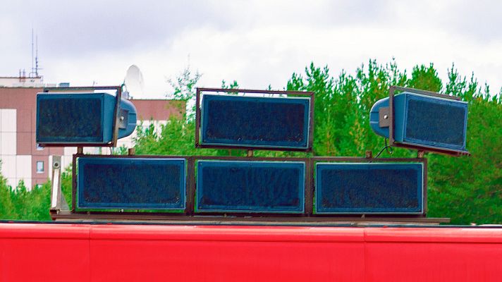 Telediario 1 - "Voces de Bruselas" para aliviar el confinamiento