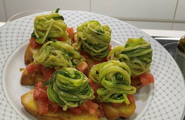 Fabio nos enseña a hacer tostas italianas en casa