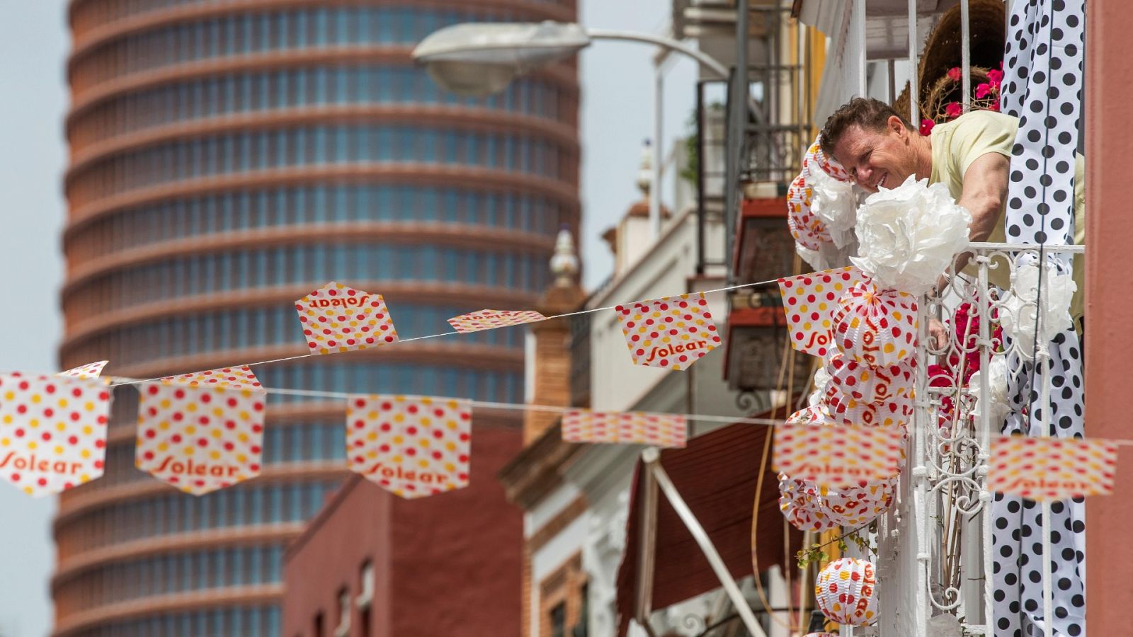 Coronavirus | La suspensión de la Feria de Sevilla deja pérdidas millonarias en la hostelería - RTVE.es