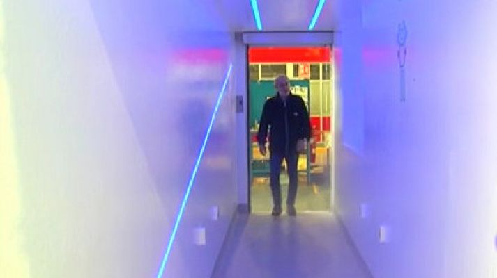 Telediario 1 - Una empresa gallega se reinventa y fabrica un túnel de desinfección para el coronavirus