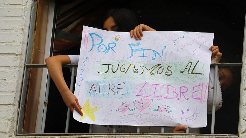 Los menores de 14 años podrán salir a la calle acompañados desde este domingo