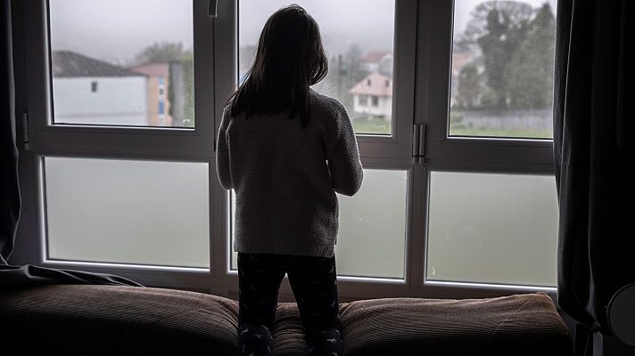 Telediario 1 - Responsabilidad y confianza en las salidas de los niños