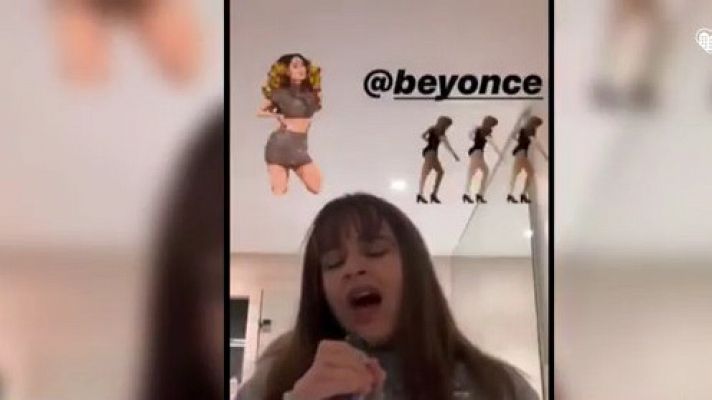 Telediario 1 - Rosalía versiona a Lola Flores y Beyoncé en un karaoke en Instagram