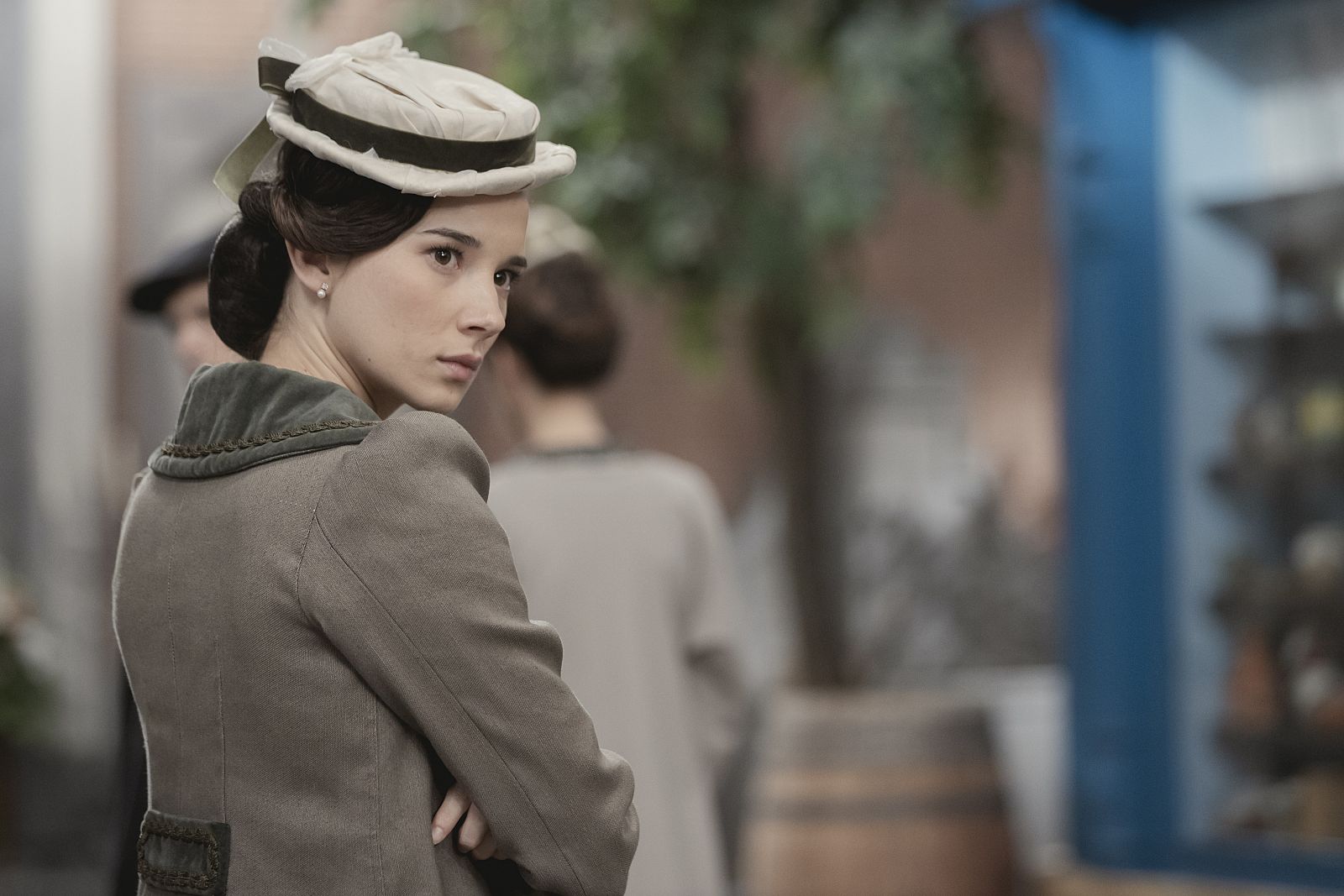 Aria Bedmar: "Camino no se va a París con Maite por miedo" - Acacias 38 | Ver