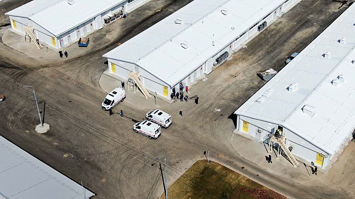 Telediario 1 - Moscú abre un gran hospital de campaña para el coronavirus