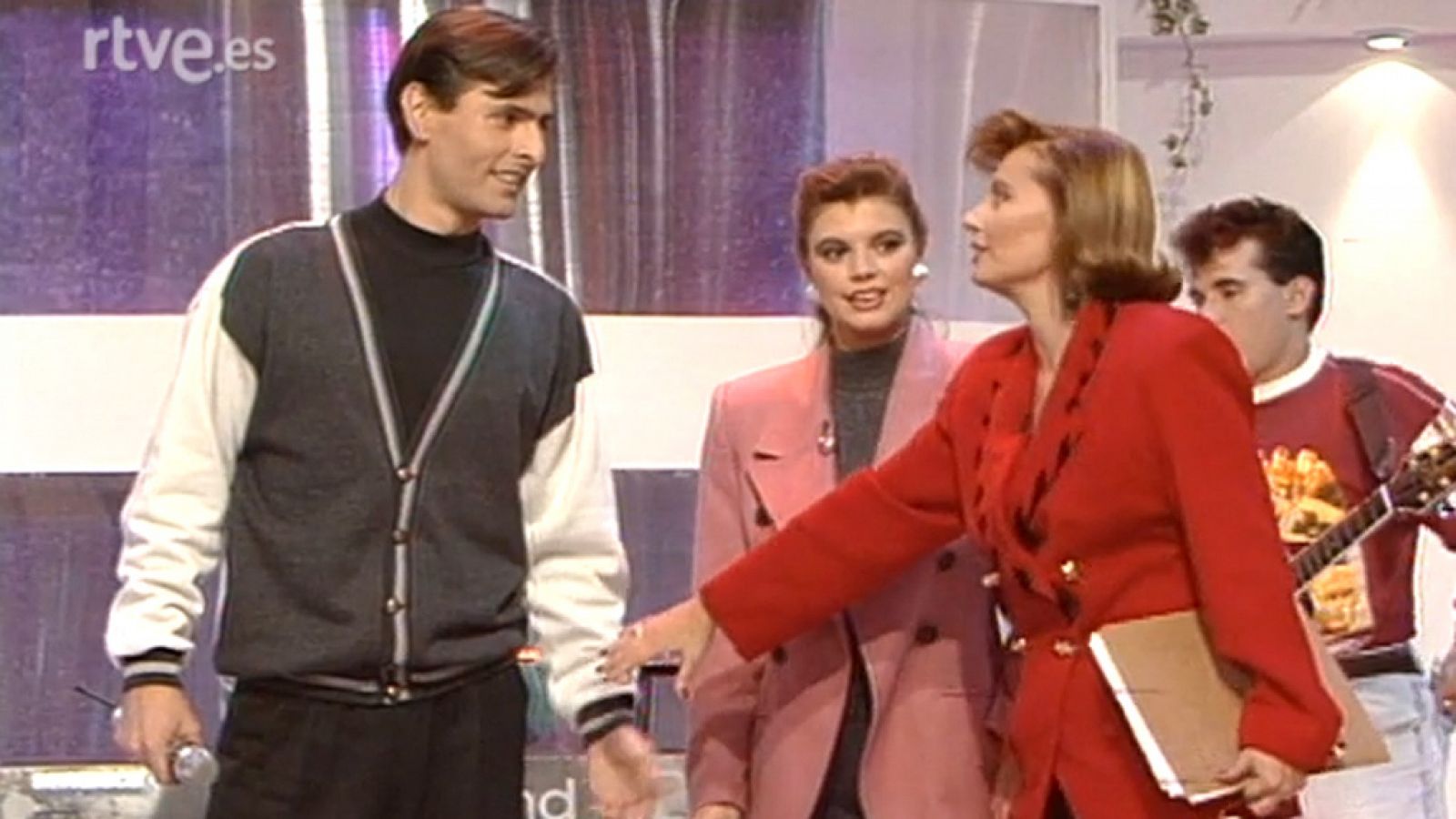 María Teresa Campus y Terelu cierran juntas 'Pasa la vida' - 22/10/1991 - Pasa la vida | Ver