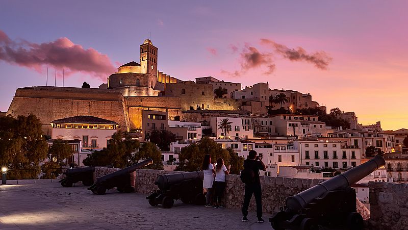 Cientos de alemanes piden poder regresar a sus casas en Mallorca