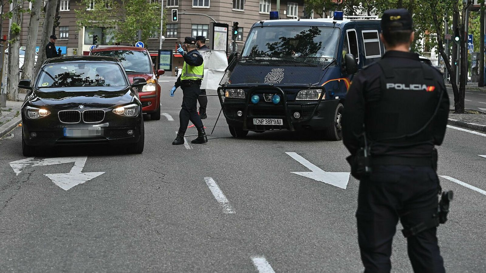 Sanidad se reúne con las Comunidades Autónomas para detallar los planes de desescalada por municipios - RTVE.es