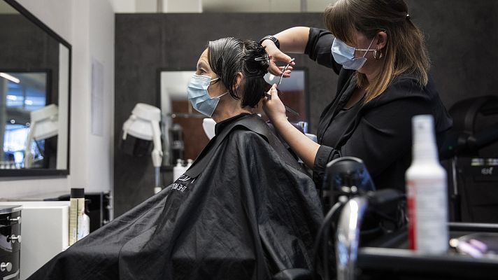 Listas de espera en muchas peluquerías ante su inminente reapertura