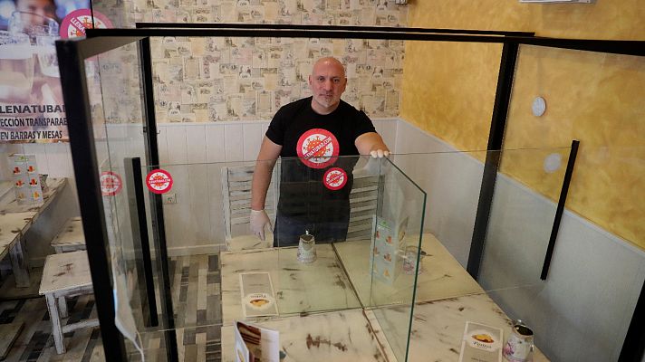 Telediario 1 - José Luis Yzuel, presidente de la patronal de Hostelería: "Con un 30% de aforo no se puede mantener una terrazza abierta"