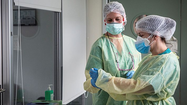 Retiran dos lotes de mascarillas defectuosas distribuídas en hospitales y residencias de Madrid y Andalucía