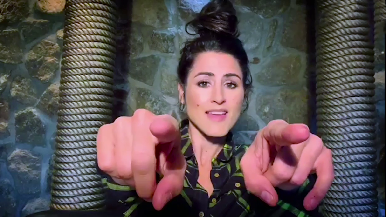 Barei canta "Say yay!"