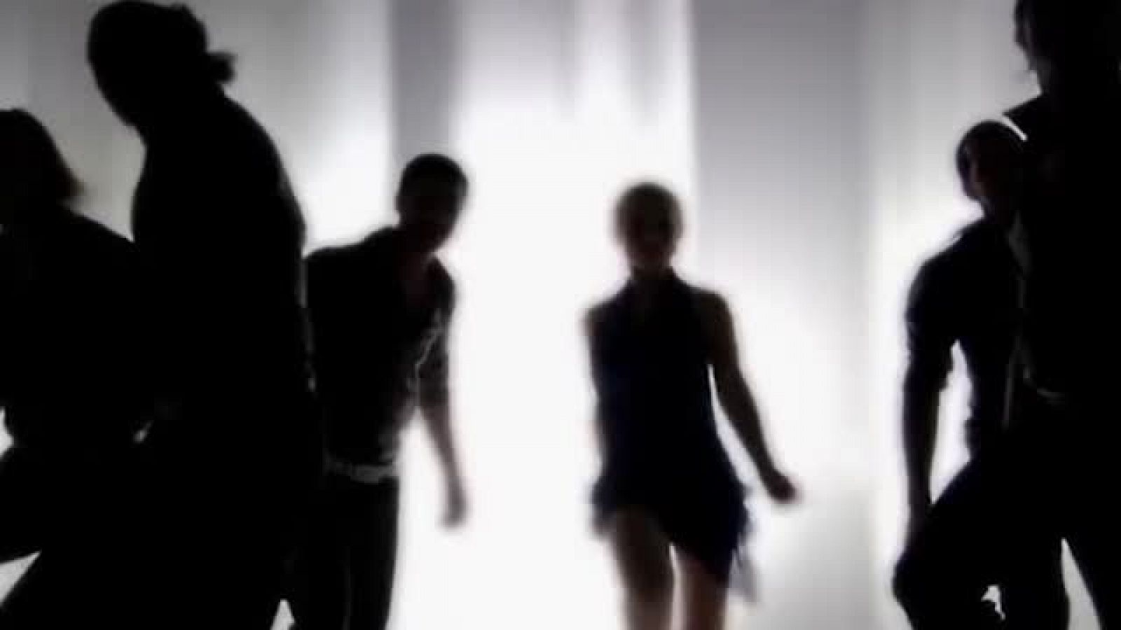 Soraya canta "La noche es para mí"