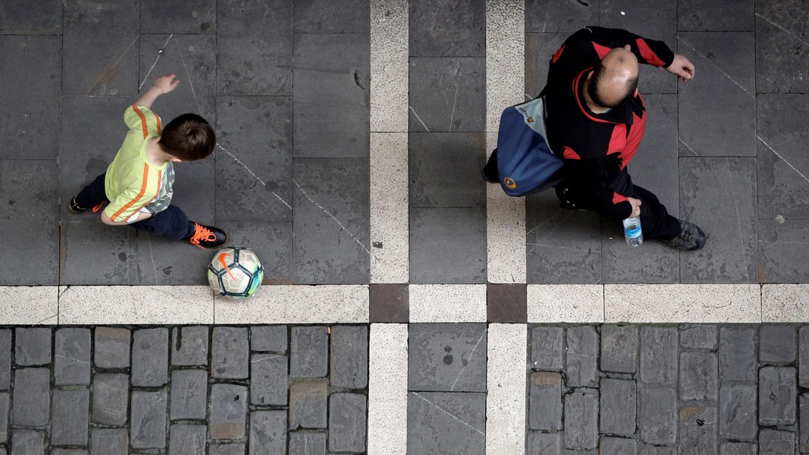 Coronavirus | Simón ve compatible que un padre haga deporte y luego pasee con su hijo - RTVE.es