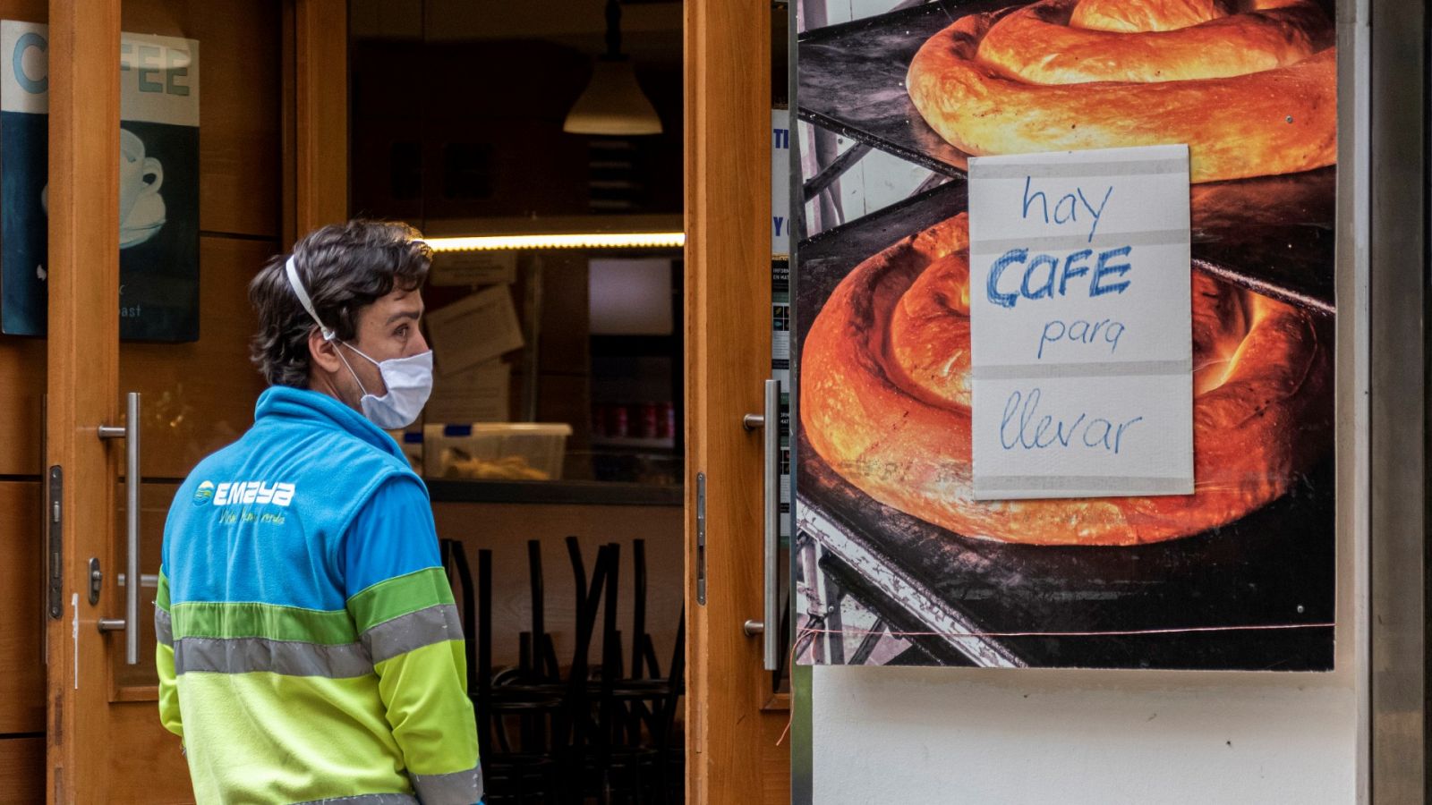 Cafeterías y bares podrán abrir para recoger los pedidos en el propio local