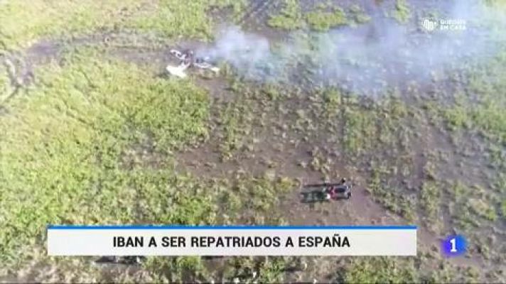 Telediario 1 - Tres españoles y una residente que iban a ser repatriados mueren en un accidente aéreo en Bolivia