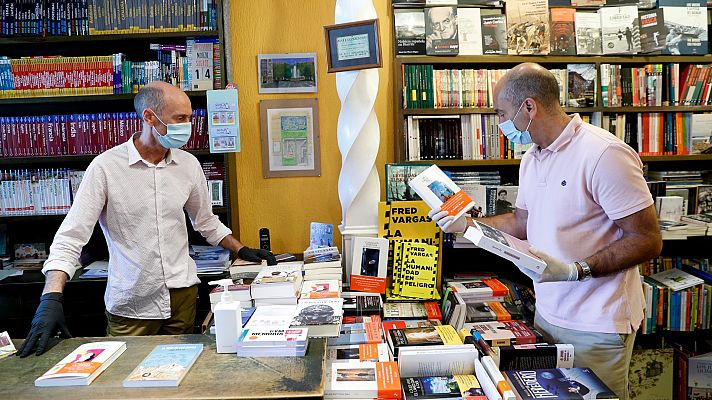 Telediario 1 - Las librerías abren sus puertas para clientes con cita previa