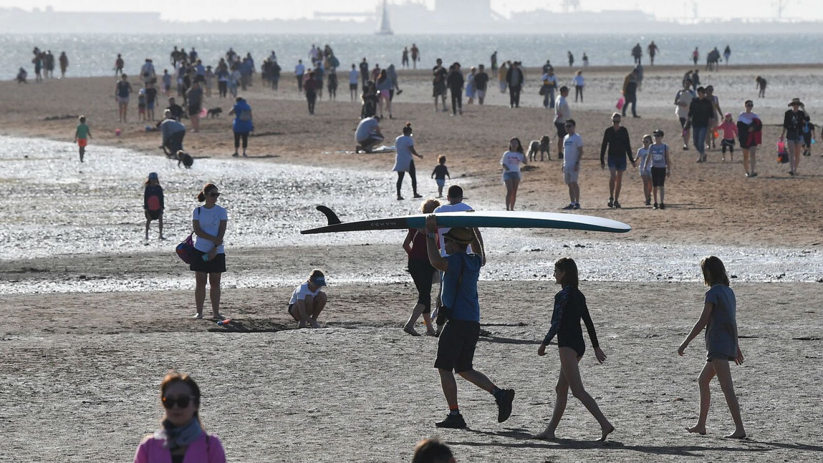 Algunos países proponen 'burbujas de viajes' para reactivar el turismo internacional - RTVE.es