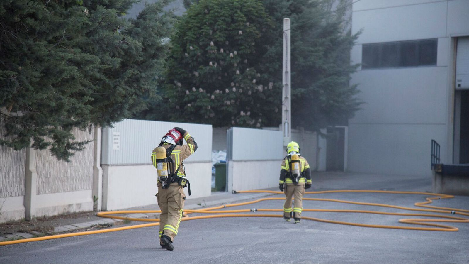 Un incendio en una fábrica de cloro en Sabiñánigo, Huesca, obliga a confinar a la población - RTVE.es