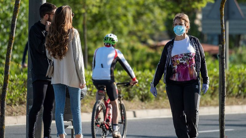 El Gobierno anuncia que la renta mínima vital estará vigente a partir del mes de junio - RTVE.es | Ver