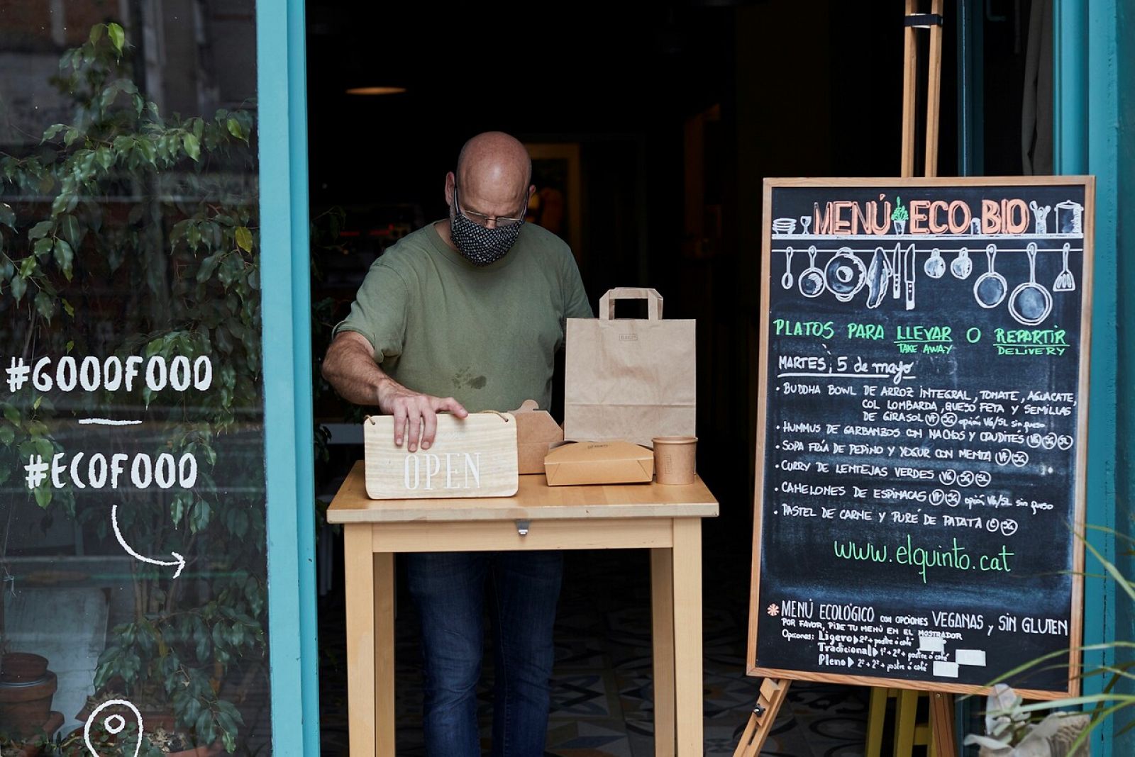 La Generalitat estudia retrasar la desescalada en el área metropolitana de Barcelona -RTVE.es | Ver