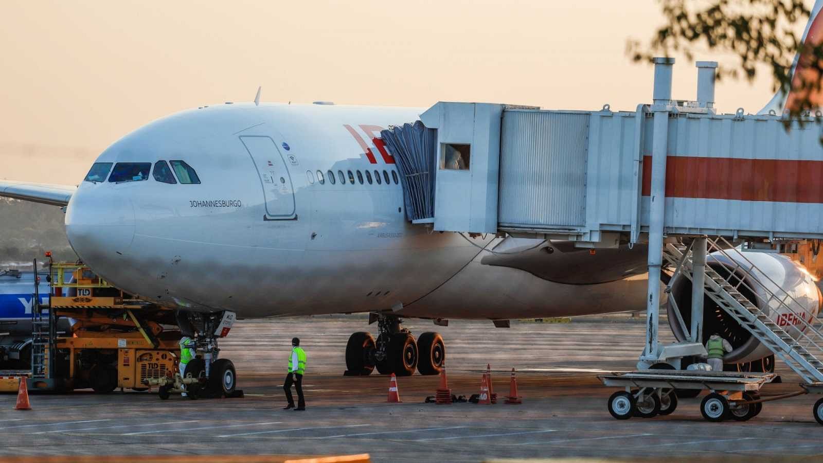 Las aerolíneas rechazan que se obligue a dejar asientos vacíos en los vuelos por el coronavirus - RTVE.es