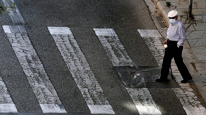 Telediario 1 - ¿Abrir parques o cerrar calzadas para el desconfinamiento?