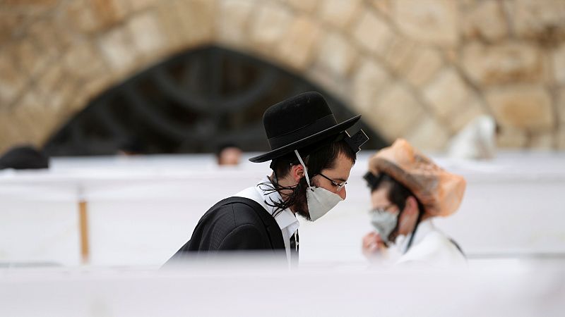 Aviones privados para enterrar a judíos víctimas del coronavirus en Israel